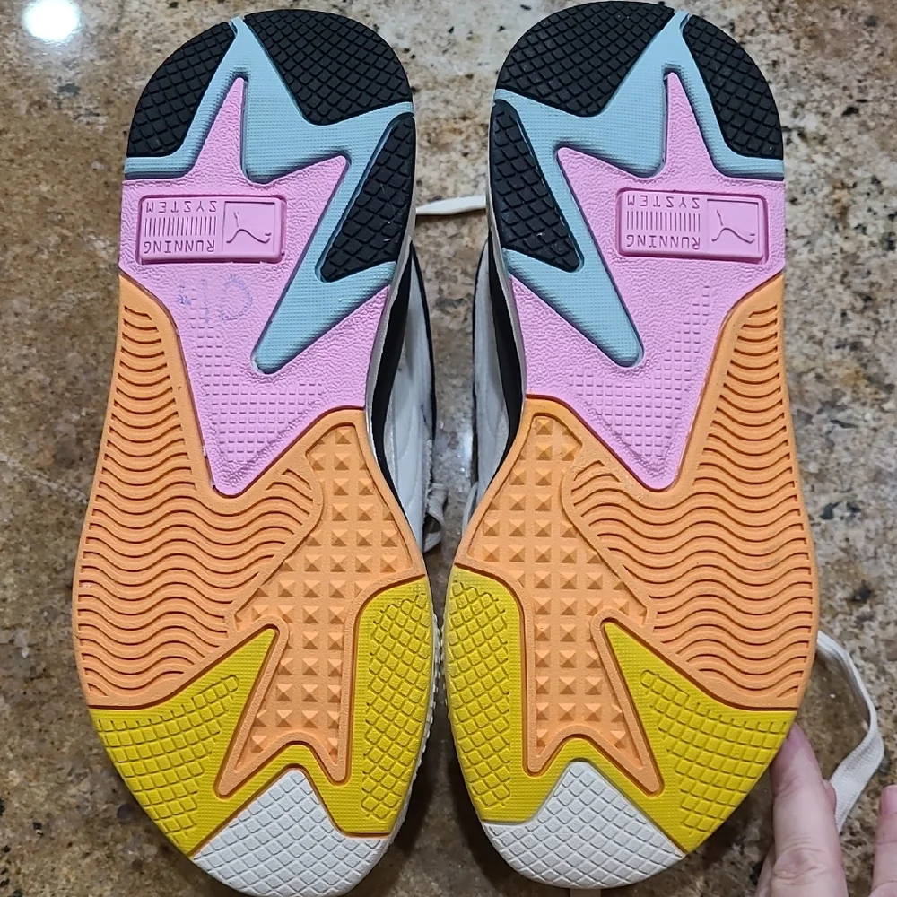 Puma Squishmallows Cam #1 Multicolor Sneakers with Cat Design Womens Sz 9